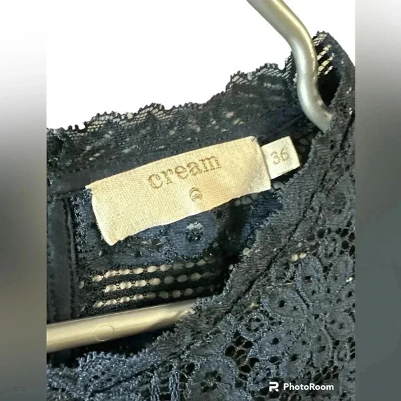 Cream woman’s navy (diff color than stock) lace embroidered long sleeve  sz 36 - Picture 3 of 7